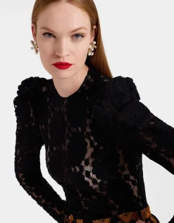 Clingy TopSolid Black in Stretch Lace