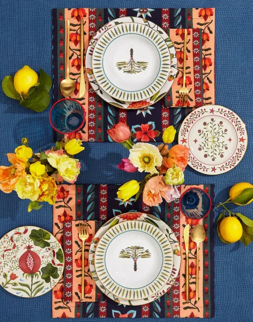 Dessert Plates Set of 2Eye Vines in Porcelain