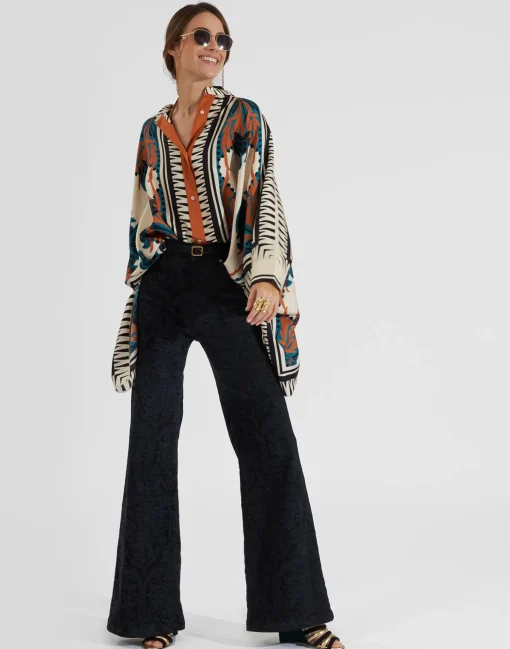 Flare JeansCorte Black in Denim
