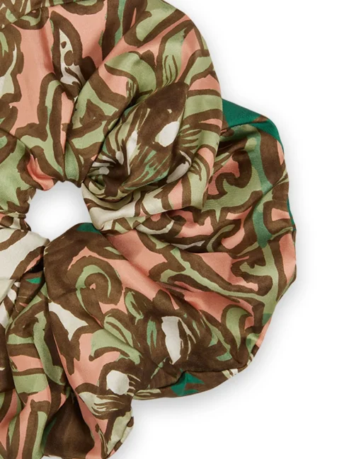 Giga ScrunchieAnemone Pink in Twill Silk
