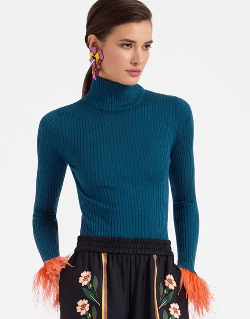 High Kick TopBlue in Ribbed Silk Cashmere With Feathers