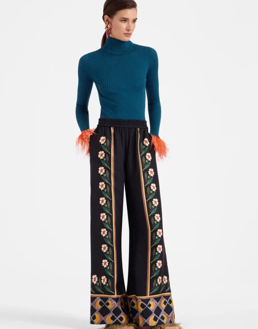 High Kick TopBlue in Ribbed Silk Cashmere With Feathers