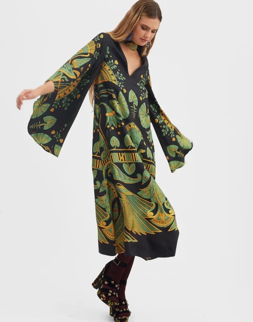 Magnifico Midi DressThe Nile Placée Black in Silk Twill