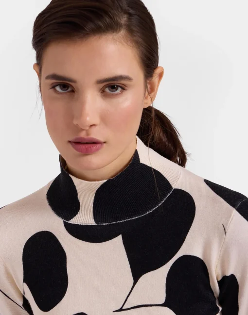 Silky TurtleneckLunaria Light Pink in Silk & Wool