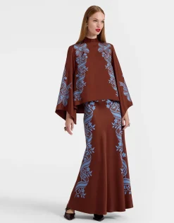 Sleek SkirtSignoria Placée Brown in Satin