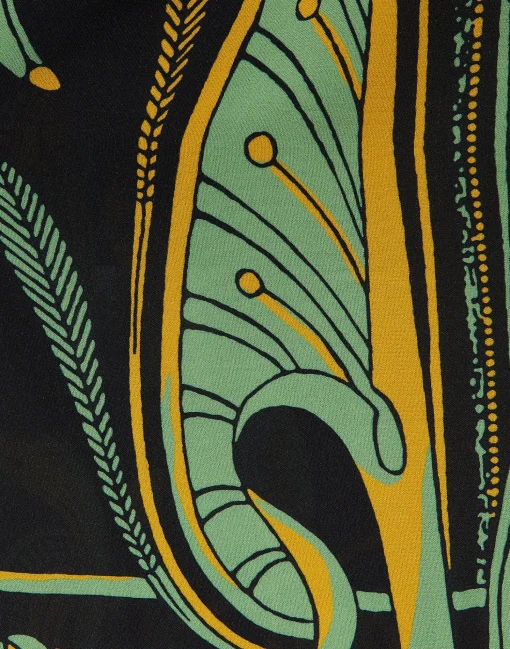 Visconti DressThe Nile Placée Black in Sablé